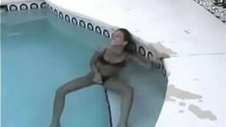 Amateur Teen Taped Masturbating In The Swimming Pool - Free Videos Adult Sex Tube - NONK Tube porn video